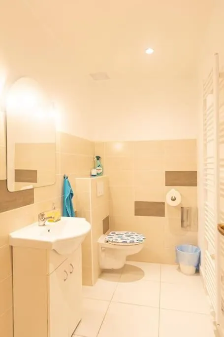 Cozy Basement Flat, Skyshowtime, 3 Minutes To Center Prag Apartment